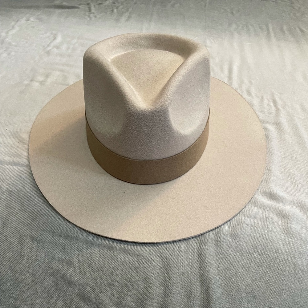 Curated luxe stylish felt hat